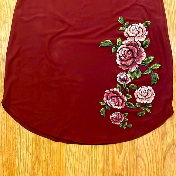 Floral Embroidery Dress - Picture 4 of 7